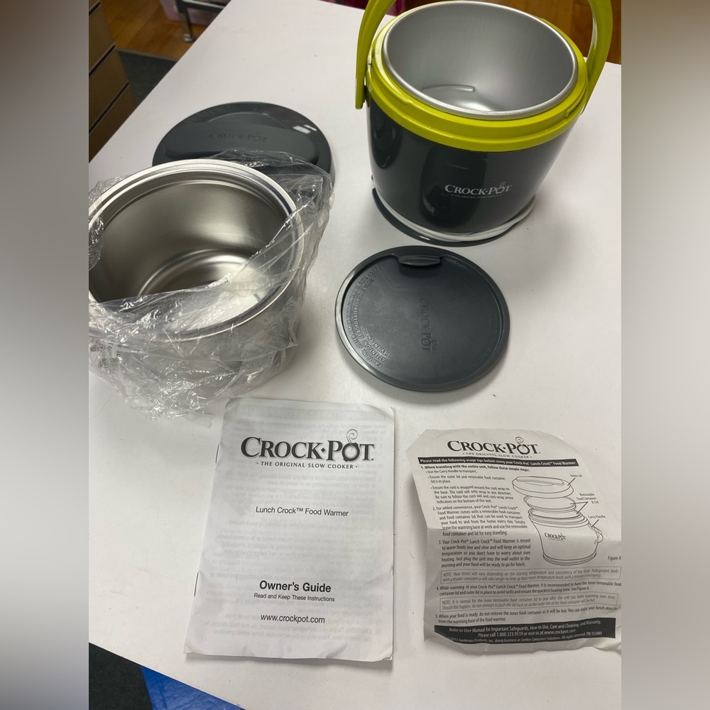 Crockpot lunch crock pot food warmer. NWOB